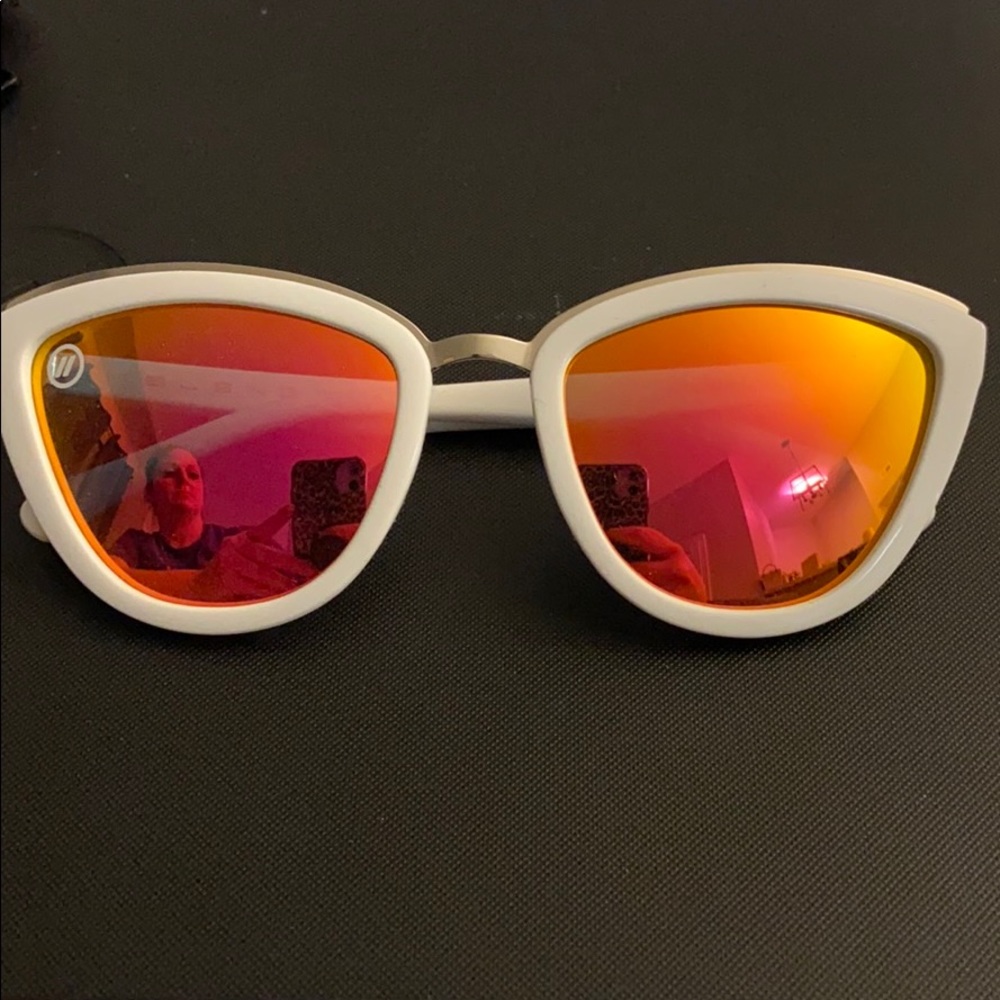 Blenders Roxie Cat Eye sunglasses